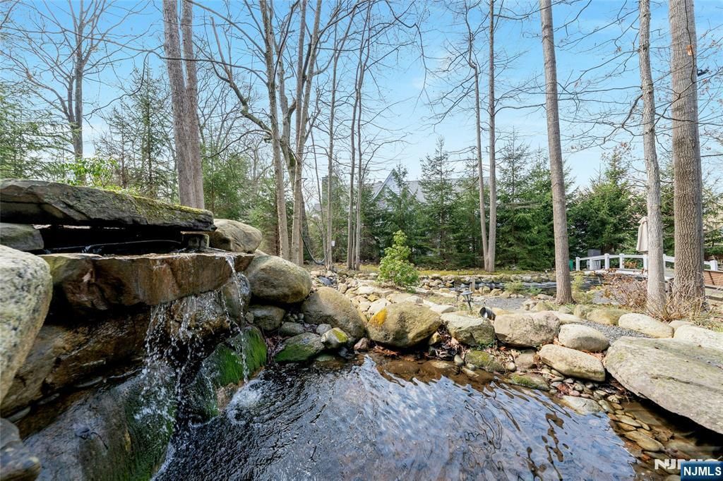 Photo of 9 Cameron Road, Saddle River, NJ 07458 (MLS # 26010686)