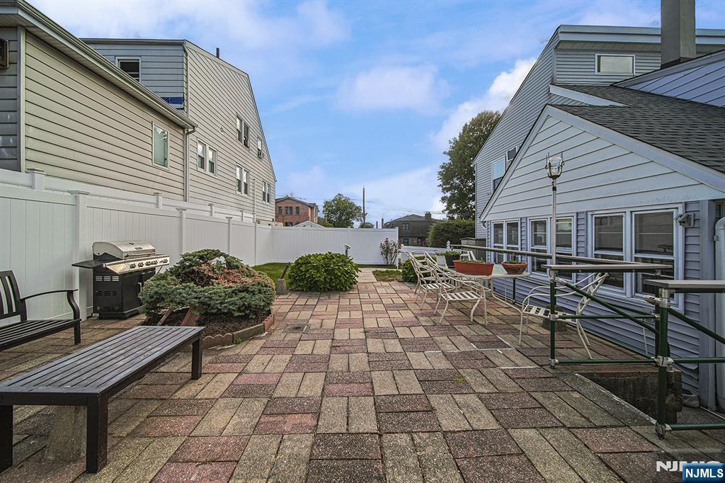 602 Studio Road