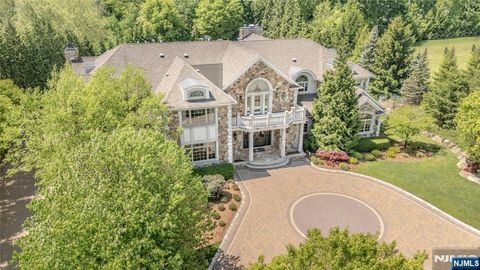 11 Rickland Drive Caldwell NJ 07006