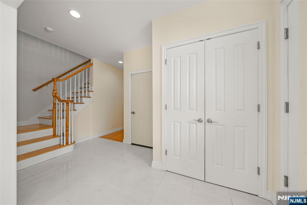 137 6th Street