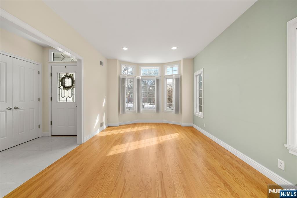 137 6th Street