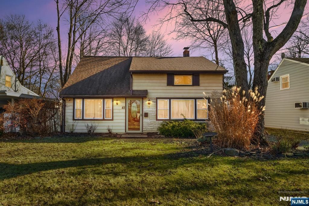 Photo of 41 Hunterdon Road, West Orange, NJ 07052 (MLS # 25042839)