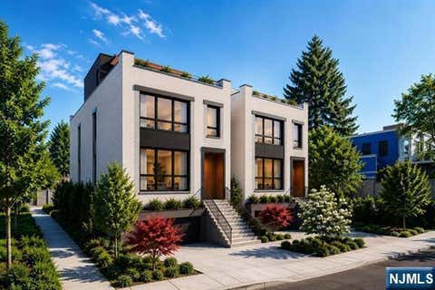 Photo of 30 De Kalb Avenue, Jersey City, NJ 07306 (MLS # 26031413)
