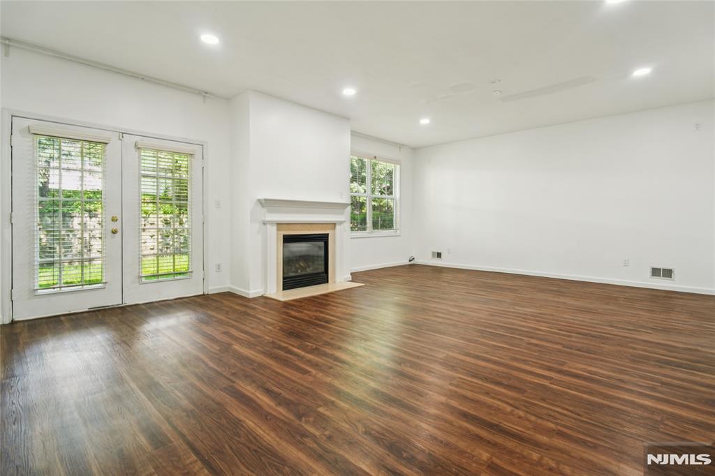 315 Winthrop Drive 3082
