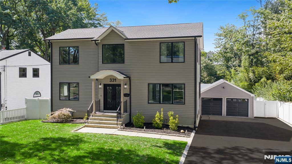 Homes for Sale in Northern NJ | ThisIsRiverEdge.com 331 Elmwood Drive
