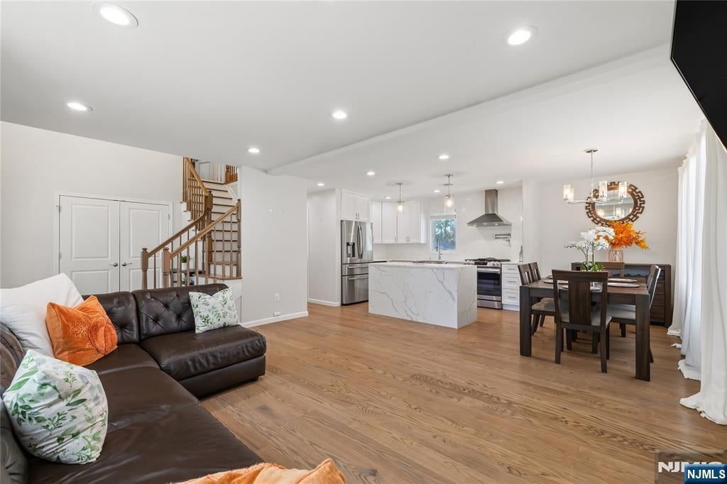 Homes for Sale in Northern NJ | ThisIsRiverEdge.com 331 Elmwood Drive