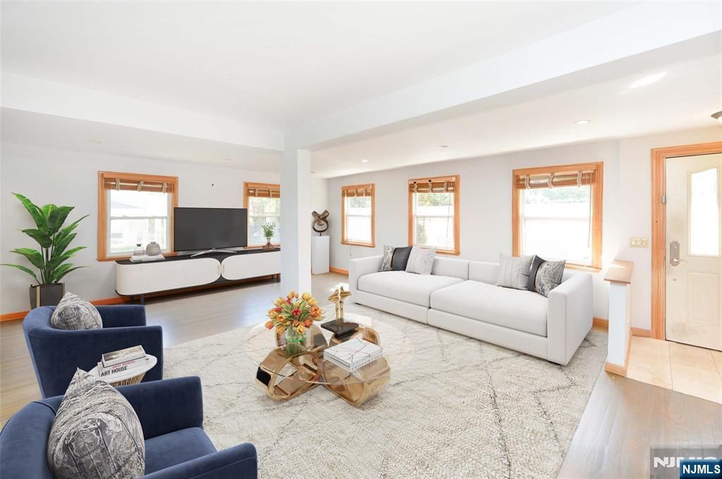 Photo of 93 Copley Avenue, Teaneck, NJ 07666 (MLS # 25041372)