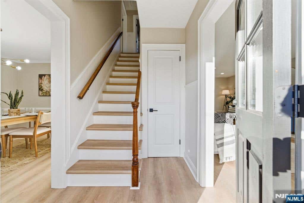 Photo of 224 Godwin Avenue, Wyckoff, NJ 07481 (MLS # 26023695)