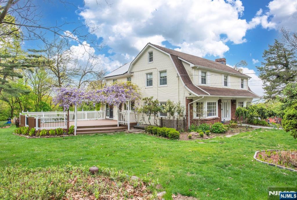 839 Rifle Camp Road