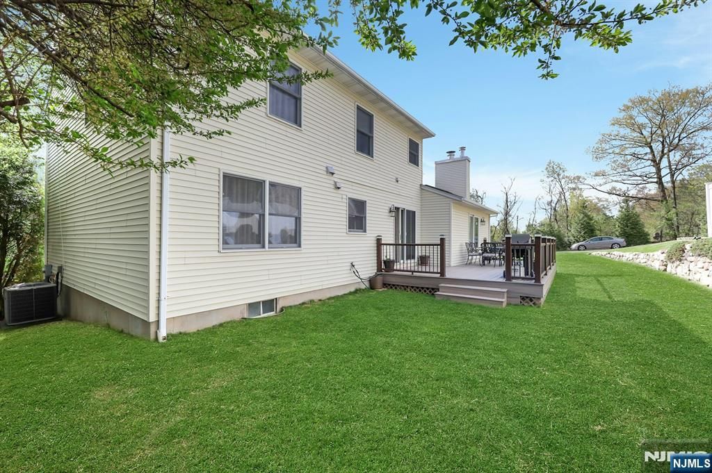 Photo of 10 Viola Terrace, Twp of Washington, NJ 07676 (MLS # 26012762)