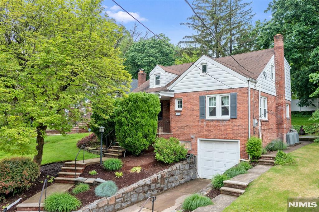 213 Warwick Lane
