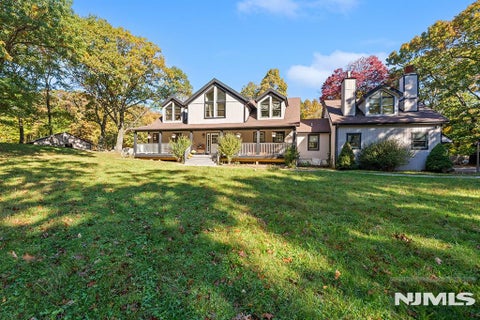 Photo of 30 Snow Mountain Avenue, Mahwah, NJ 07430 (MLS # 26040175)