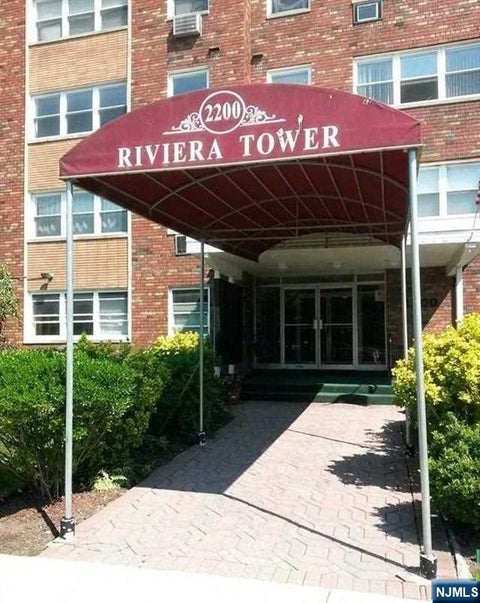 Photo of 2200 Center Ave #A7, Fort Lee, NJ 07024 (MLS # 26034592)