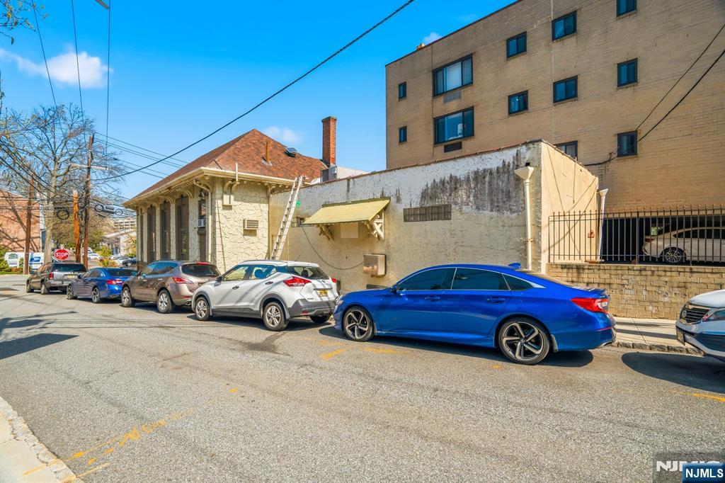 24-32 Dempsey Avenue