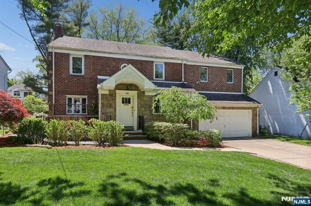 Photo of 604 Rutland Avenue, Teaneck, NJ 07666 (MLS # 26017135)