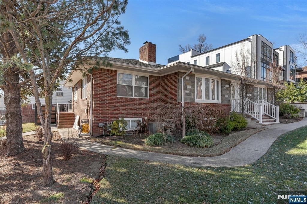 Photo of 60 Edgewater Road, Cliffside Park, NJ 07010 (MLS # 25036684)