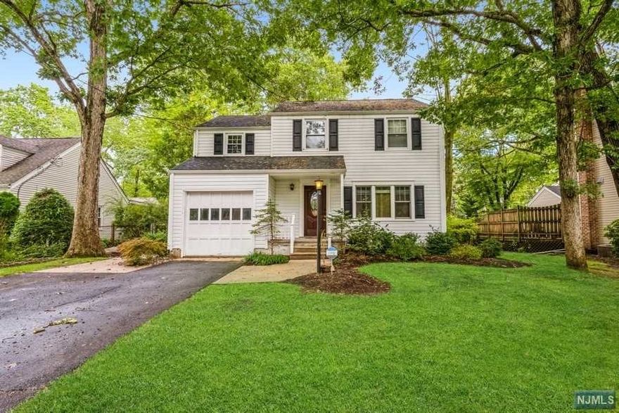 A top location and value price make this a great opportunity for investors! Spacious Colonial home with three bedrooms, two-and-a-half bathrooms, and an attached one-car garage sits on a level, on a tree-lined street in Livingston. This home is ideally located in a community-minded neighborhood with highly rated public schools and close to shopping, dining, and parks. The extra-wide driveway lead you inside to a large, sunny living room and an eat-in kitchen with stainless steel appliances opening to a dining area with access to a back porch. The FR has sliding glass doors opening to a deck and private back yard. Half BR and convenient laundry room complete the first floor. The second floor offers three good-sized BaRs and a full bathroom, while the unfinished basement includes another full bathroom.