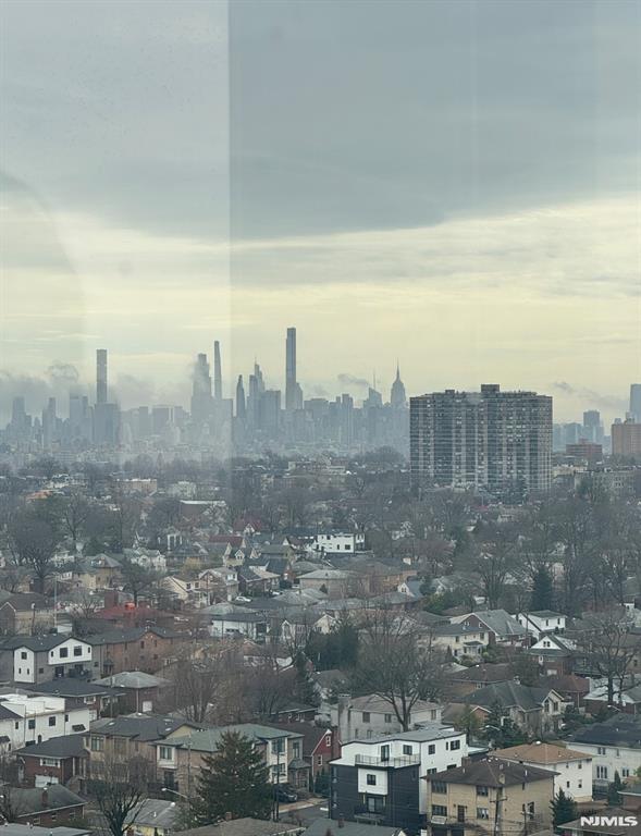 1265 15th Street 17A