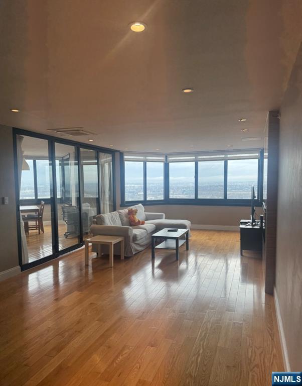 1265 15th Street 17A