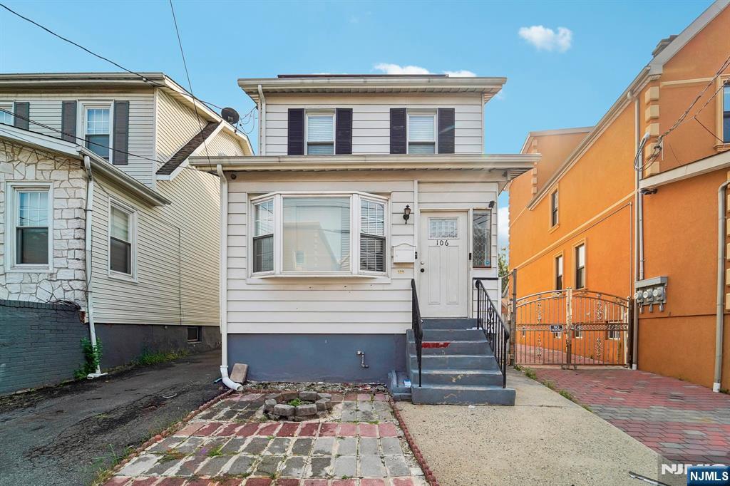 106 Paine Avenue