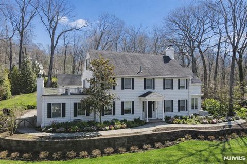 14 Old Smith Road Tenafly NJ 07670