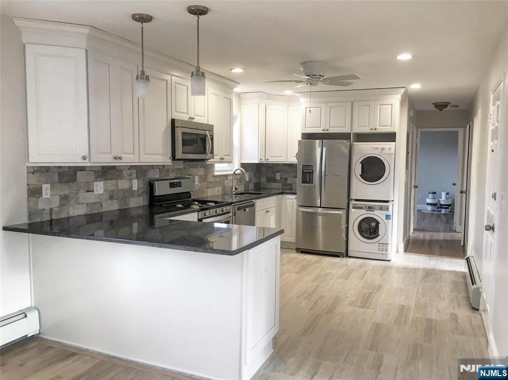 Rental Property at 9 Memphis Ave 2, Nutley, New Jersey - Bedrooms: 3 
Bathrooms: 1 
Rooms: 6  - $3,200 MO.
