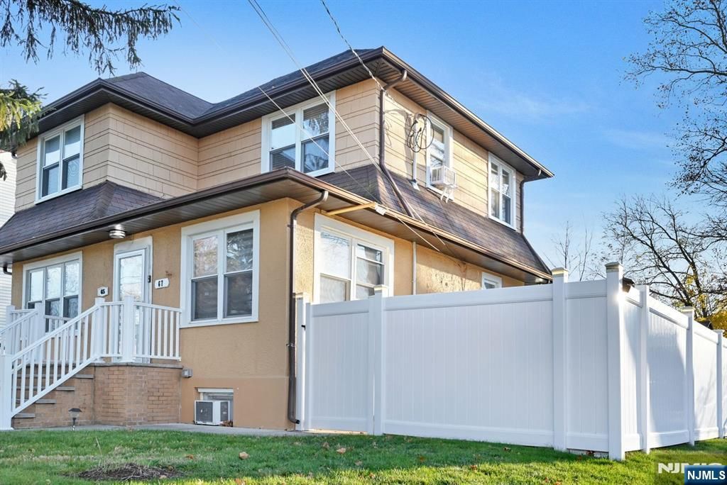 Photo of 67 Spring Valley Avenue, Hackensack, NJ 07601 (MLS # 25040555)