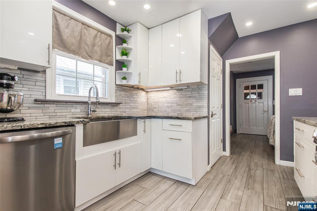 5 Newell Place