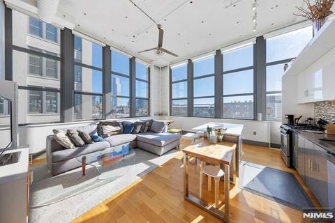 Photo of 50 Dey Street #426, Jersey City, NJ 07306 (MLS # 26005745)