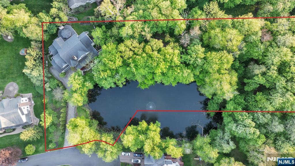 8 Lauren Pond Court