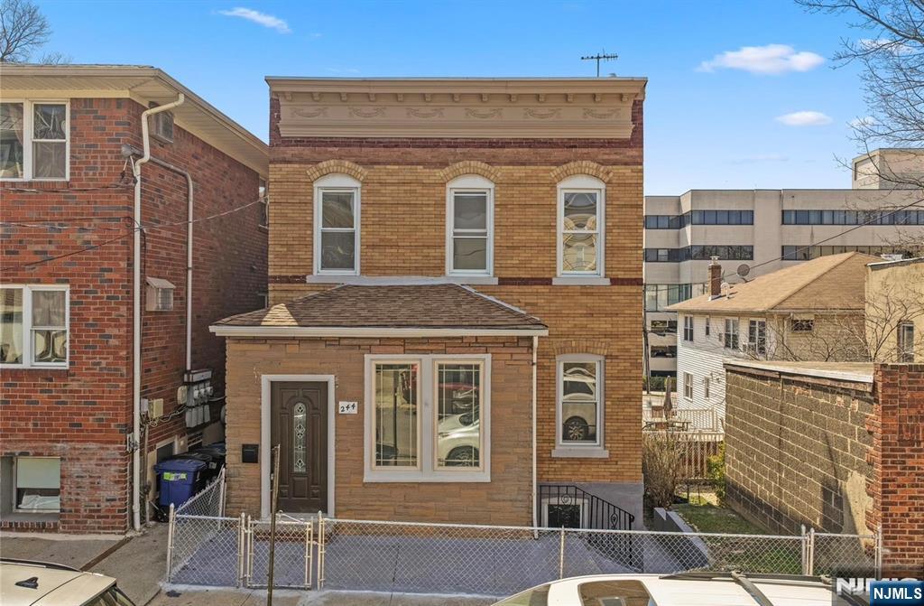 244 Lincoln Avenue