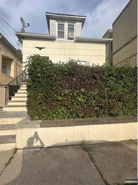 Photo of 282 Macarthur AVE #2, Garfield, NJ 07026 (MLS # 26031910)