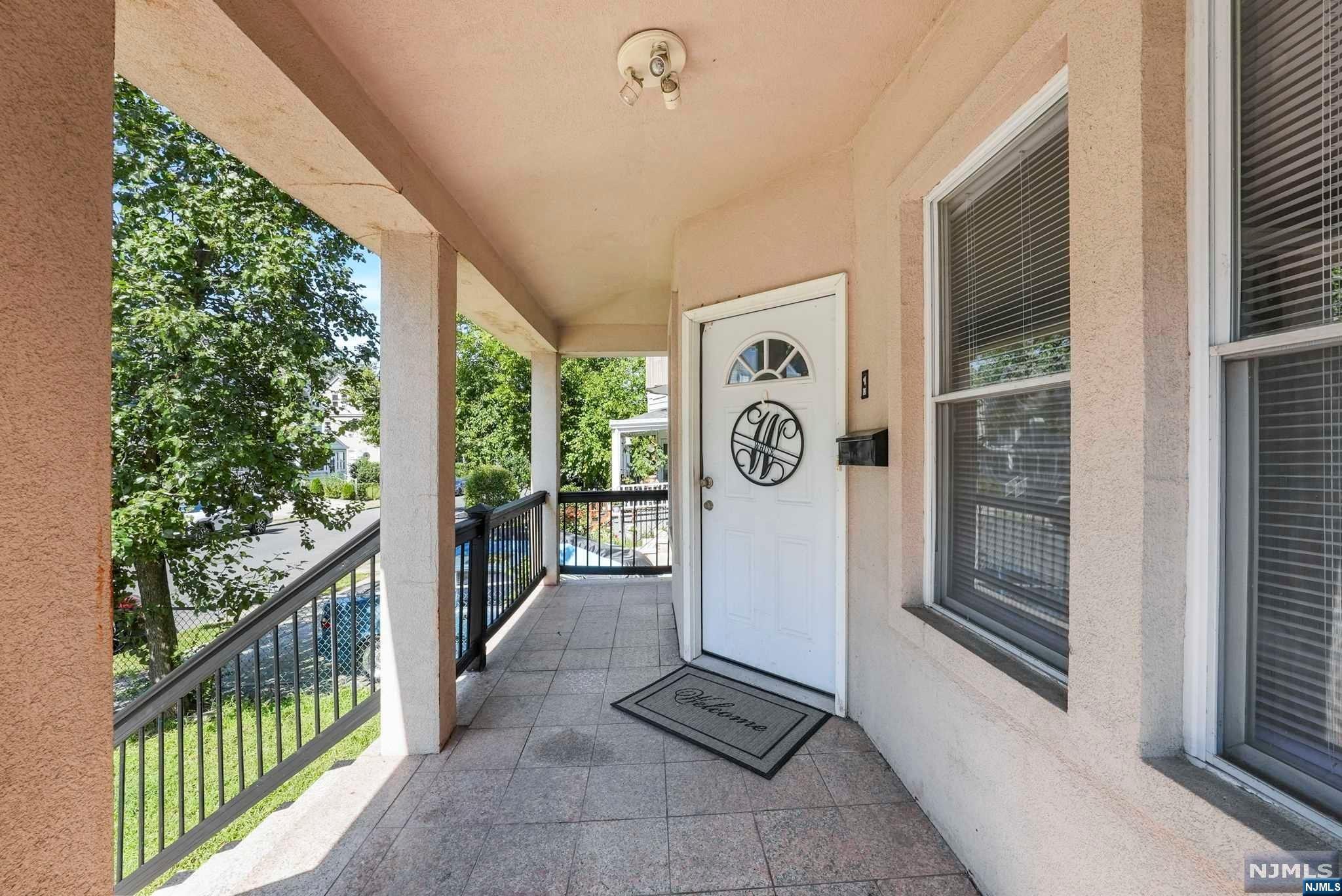 East Orange, New Jersey 07017, United States, 4 Bedrooms Bedrooms, ,2 BathroomsBathrooms,Residential,Active,43296