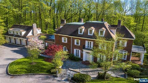 Photo of 5 Rocky Way, West Orange, NJ 07052 (MLS # 26005692)
