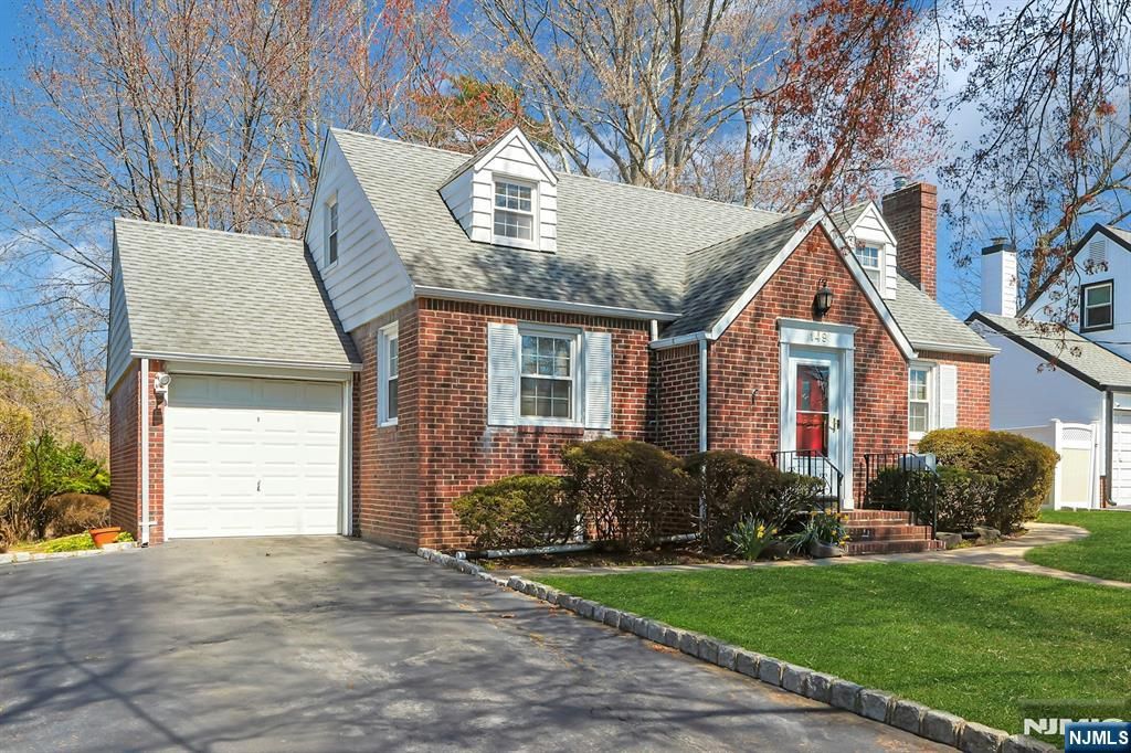 Photo of 149 Park Drive, New Milford, NJ 07646 (MLS # 26012480)