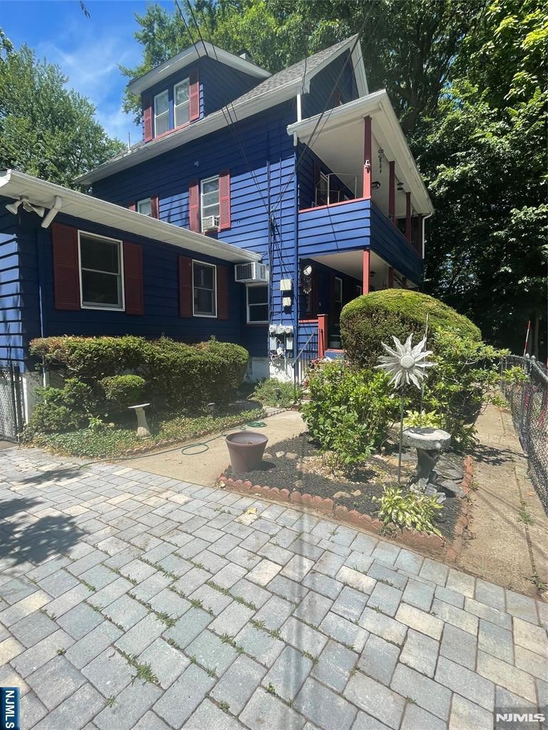 55 Garden Avenue 1