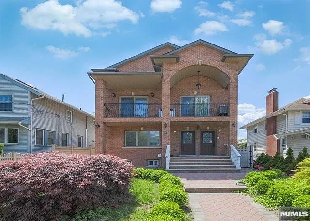 Rental Property at 72 Brinkerhoff Ter 2nd Fl, Palisades Park, New Jersey - Bedrooms: 3 
Bathrooms: 2 
Rooms: 7  - $4,950 MO.