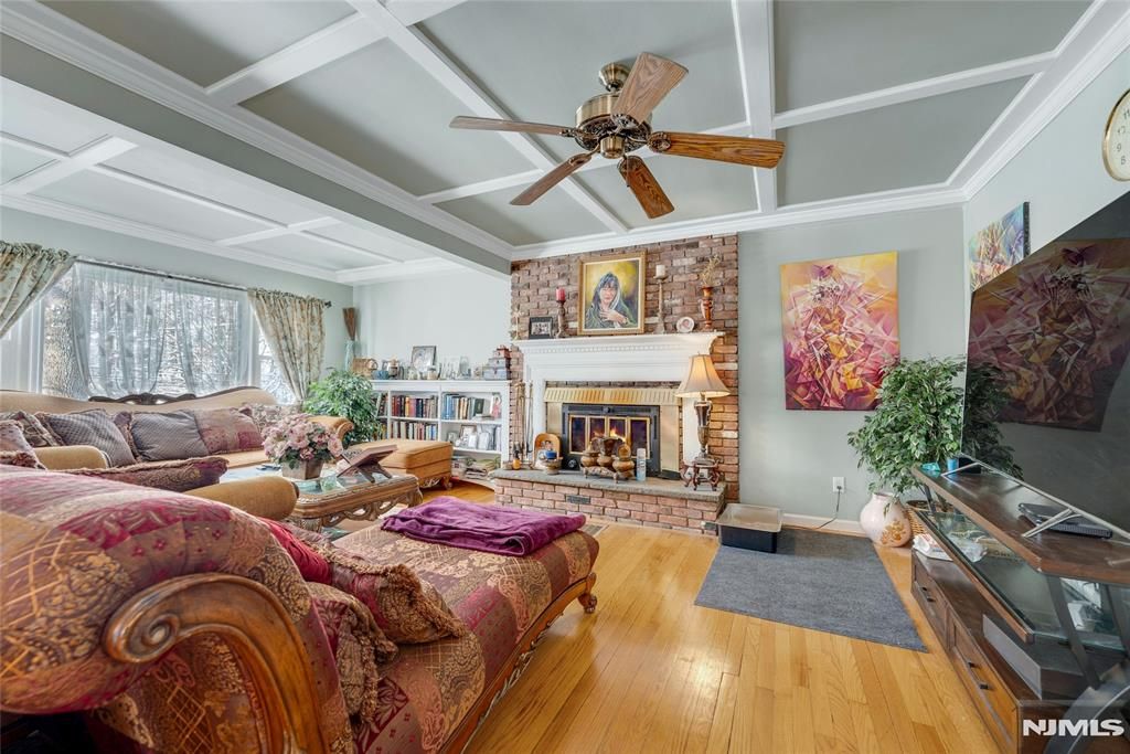 Photo of 70 Skyline Drive, Oakland, NJ 07436 (MLS # 26002328)