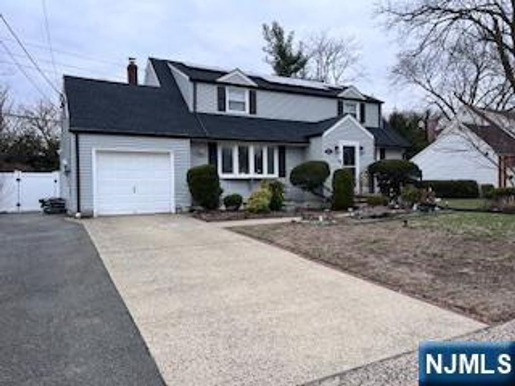 Photo of 3614 Northern Drive, Fair Lawn, NJ 07410 (MLS # 26009809)