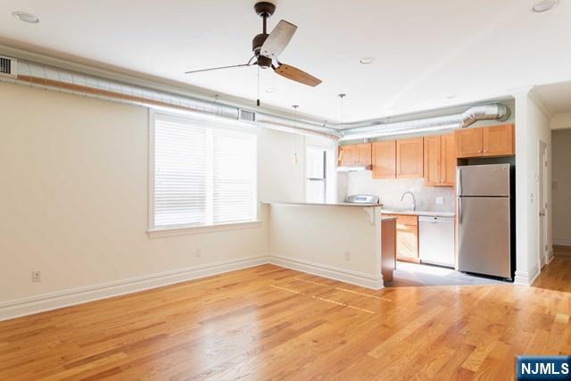 855 Broad Avenue 45