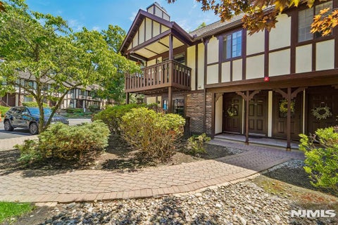 Photo of 3811 Melville Court, Mahwah, NJ 07430 (MLS # 26039754)