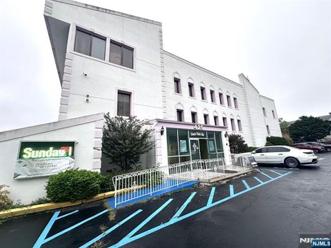 425 Jefferson Street Orange NJ 07050