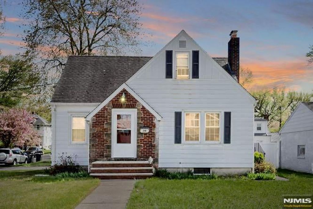 Photo of 218 Hickory Avenue, Bergenfield, NJ 07621 (MLS # 26013306)