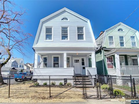 117 Linden Avenue, Irvington, NJ 07111 - MLS#: 25009032
