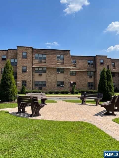 220 Meadow Lane D35