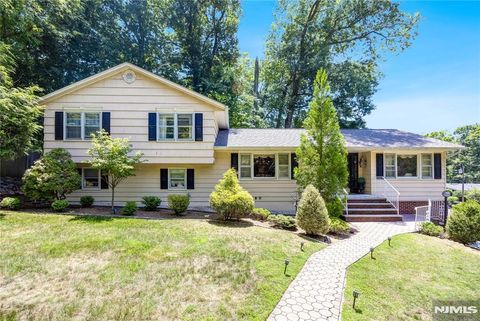 Photo of 551 Stellman Drive, River Vale, NJ 07675 (MLS # 26015192)