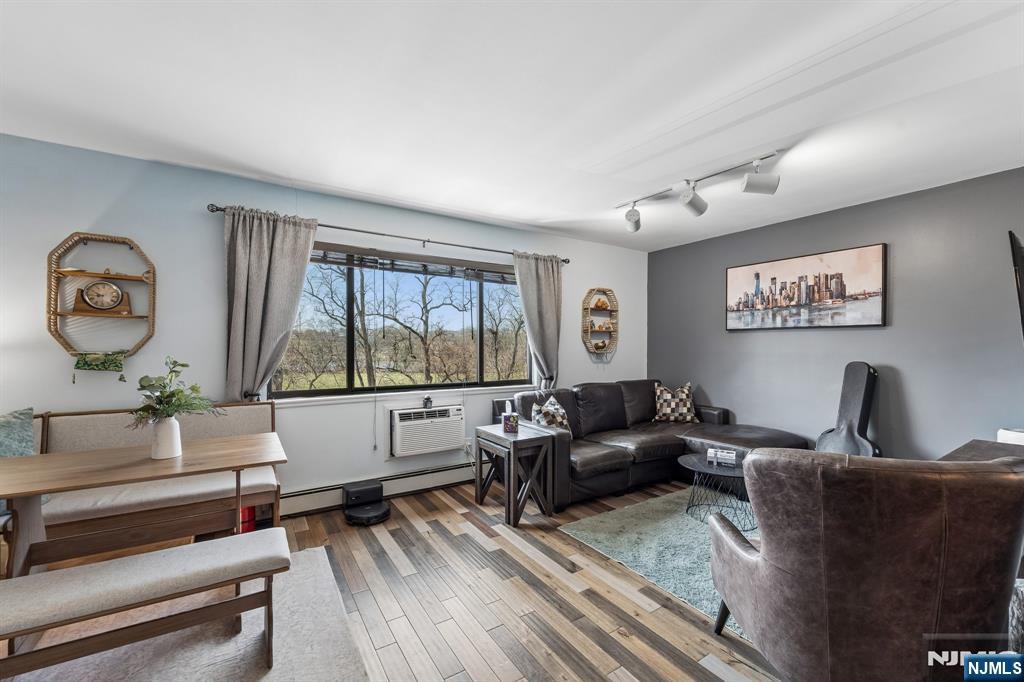 747 Riverside Avenue C-8