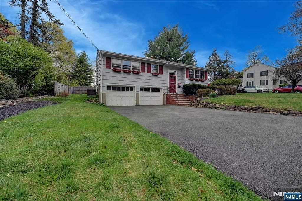 Photo of 301 Grand Boulevard, Emerson, NJ 07630 (MLS # 26010322)