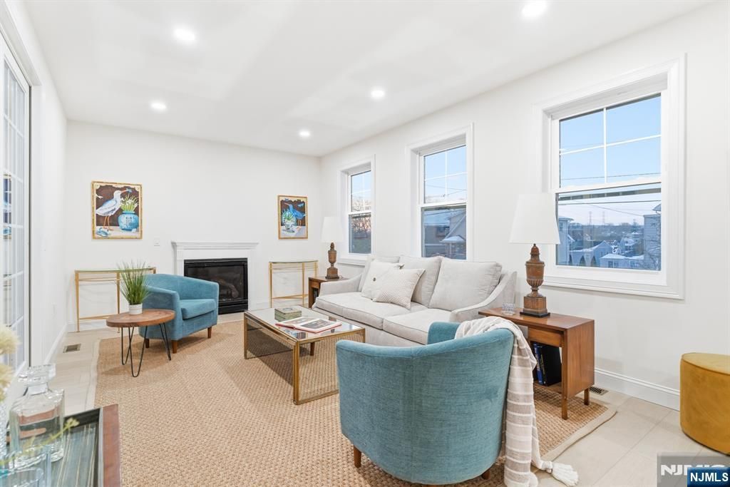 Photo of 41 Entwistle Avenue, Nutley, NJ 07110 (MLS # 25044250)