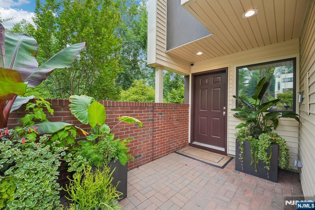 25 Daniel Court